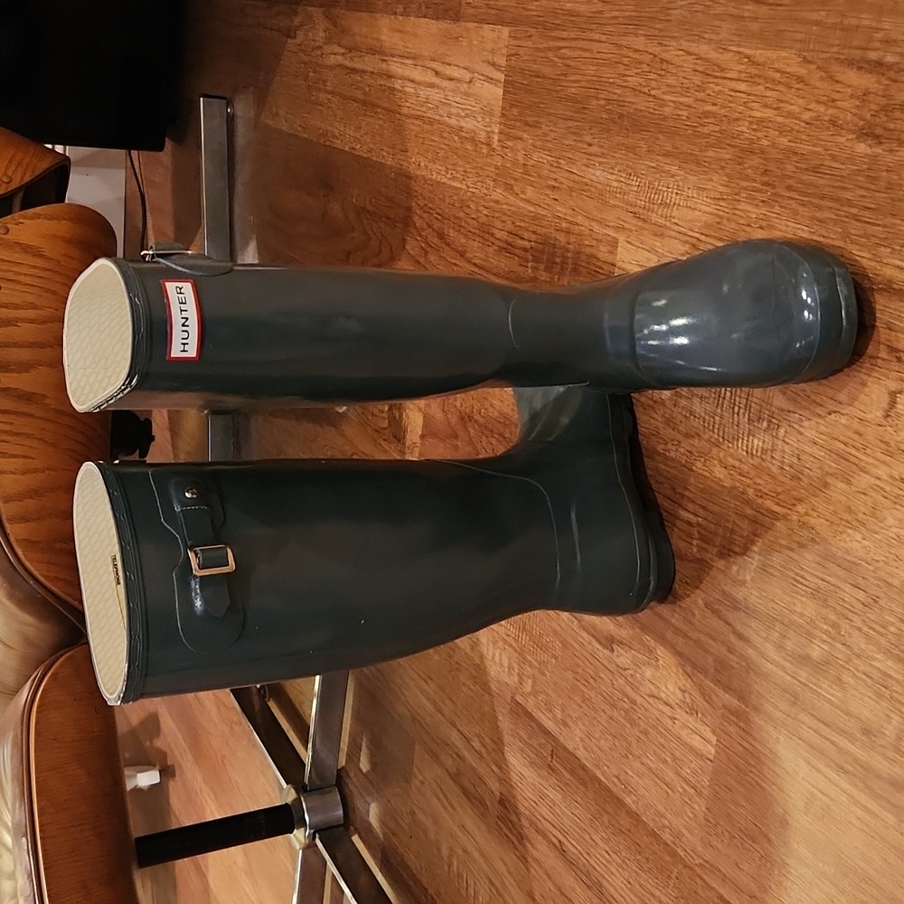 EUC Tall Hunter Rain Boots